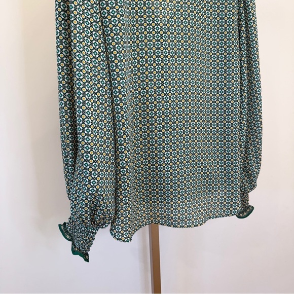 Max Studio Women's Green Geometric Print V-Neck Blouse Size S - Picture 8 of 11